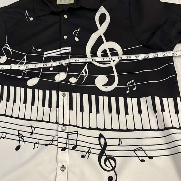 Men’s Hawaiian Shirt with Piano Keys and Musical Notes. XL Excellent condition - Picture 6 of 9